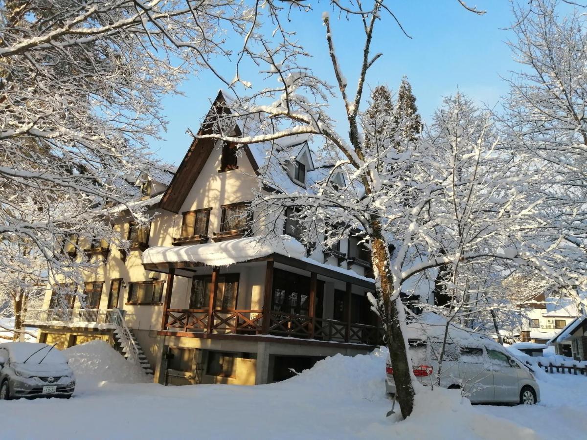 Pilot Lodge Hakuba Exteriör bild